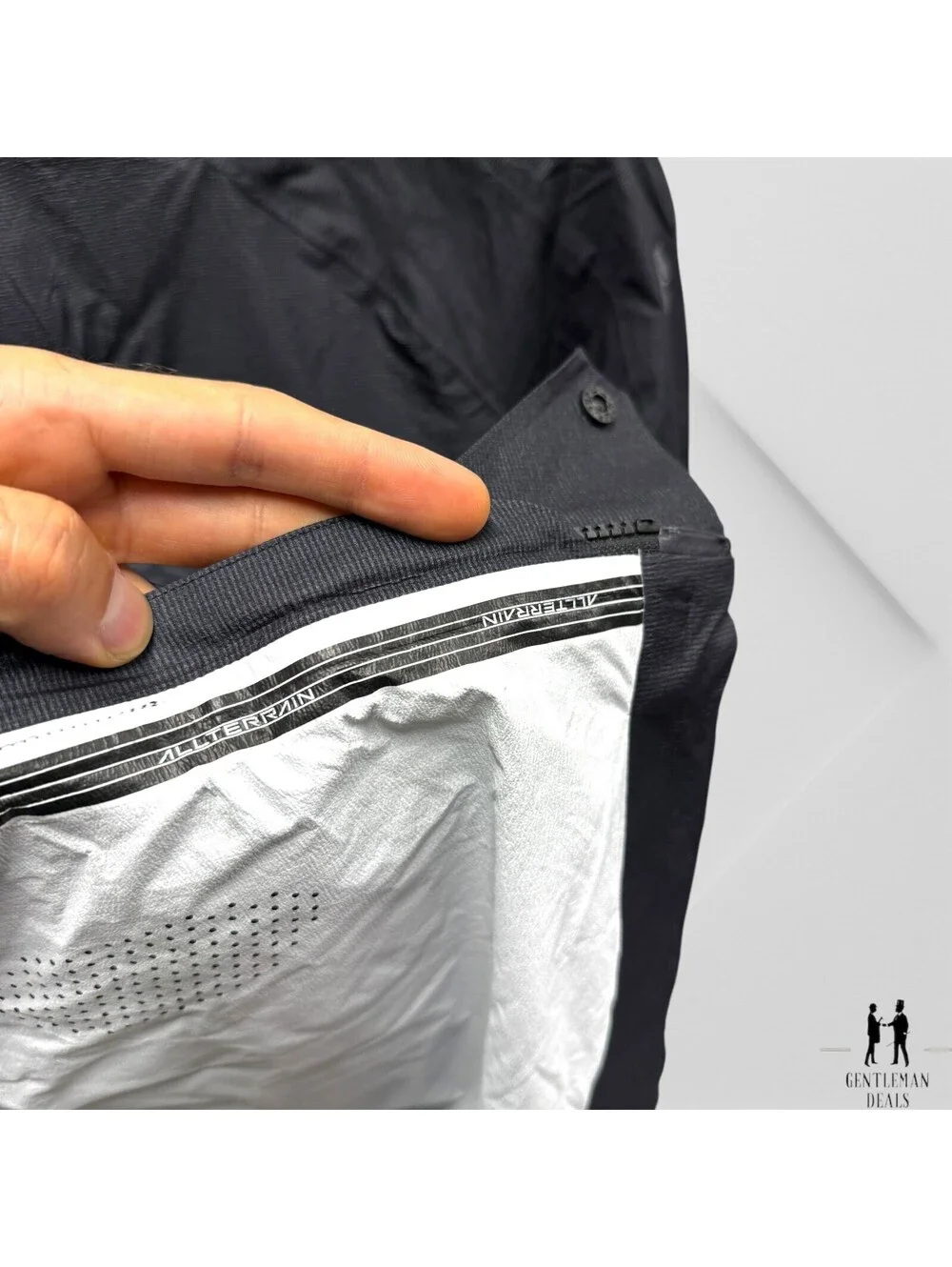 DESCENTE ALLTERRAIN Para-Hem Air Inflator Jacket Black Made in Japan JP L US S